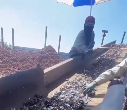 廢舊家電熱水器,空調,馬達等破碎案例