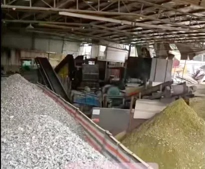 難得一見的巖棉板破碎現場