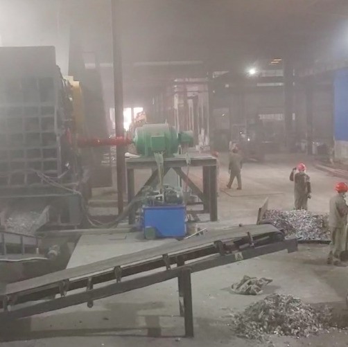 試機試出來了烏煙瘴氣 ，少了灰塵克星除塵器的幫忙