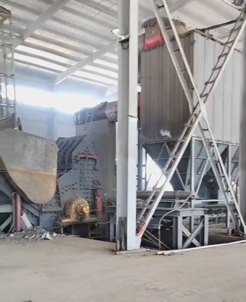 服務于客戶多年的路友汽車殼破碎機，不論動力還是產(chǎn)能都宛如新機