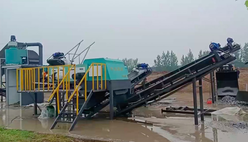 調(diào)試分選設(shè)備突遇陣雨來襲